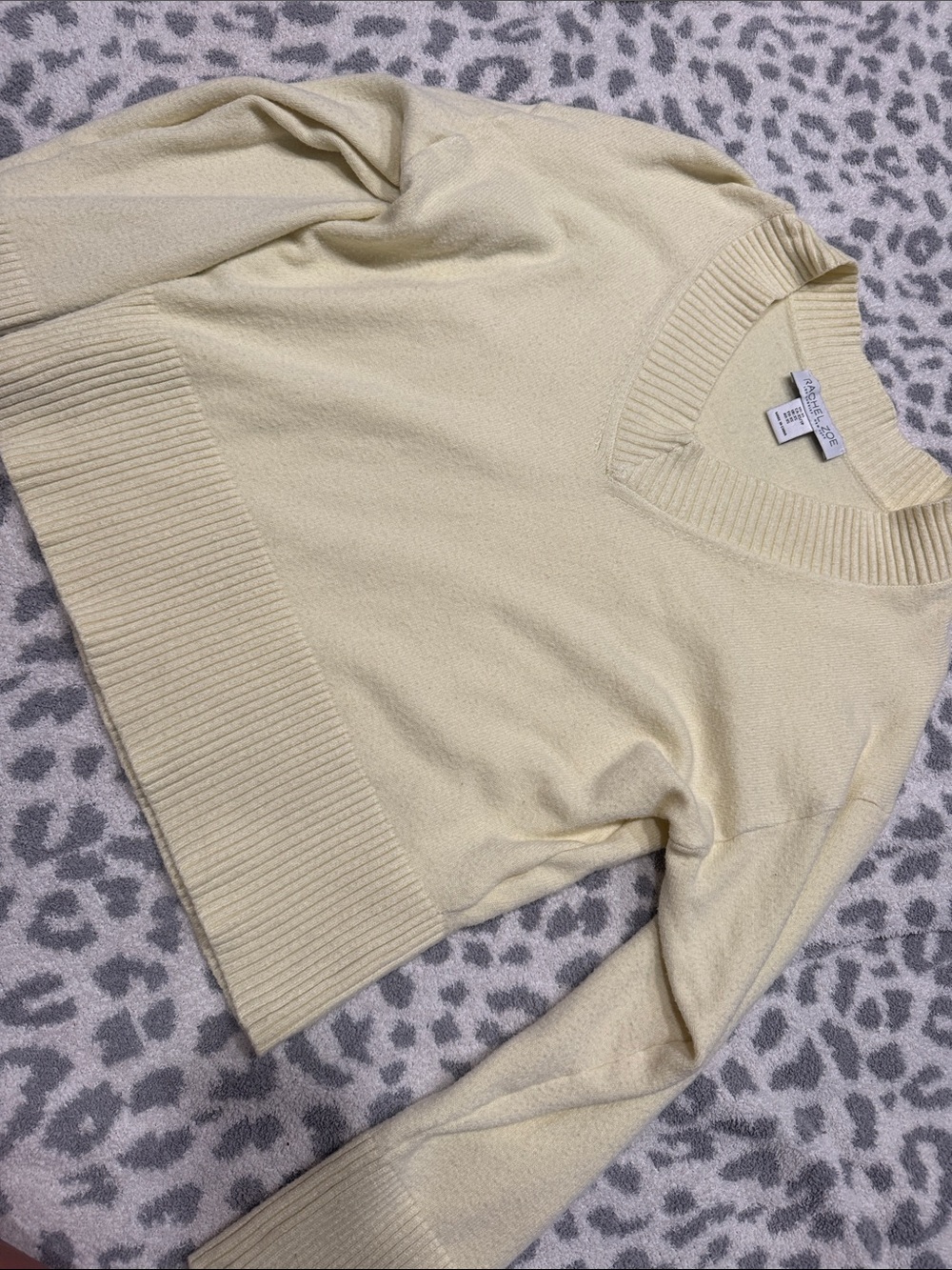 T.J.Maxx Pale Yellow V-Neck Sweater
